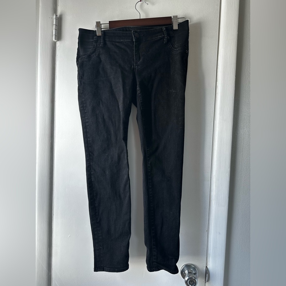 Gap Maternity Black Skinny Jeans - Size 29